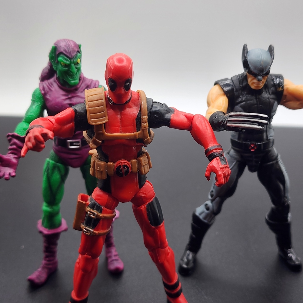 Deadpool Poseable Action Figure - Red and Black